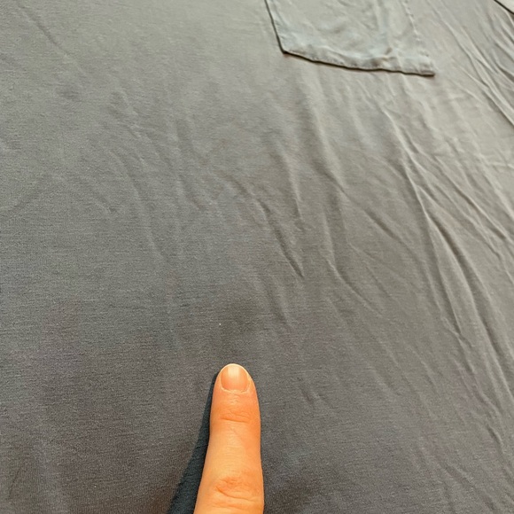 Cozy Earth Men’s Bamboo Shirt, Size Large, Dusty Blue - Picture 4 of 9